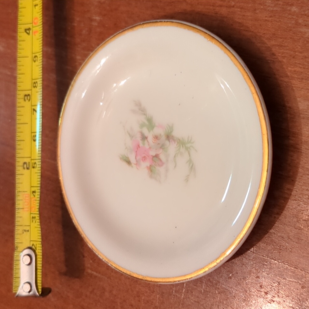 Vintage Gold-Rimmed Butter Pats, Set of 4 - Picture 4 of 7